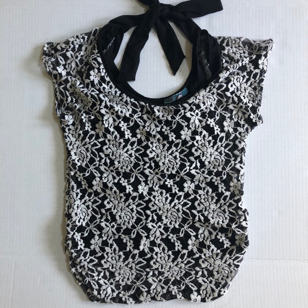 Black and White patterned Blouse
